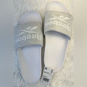 Reebok Fulgere Women’s Slide/Slip-on Sandals Size 10 NWT